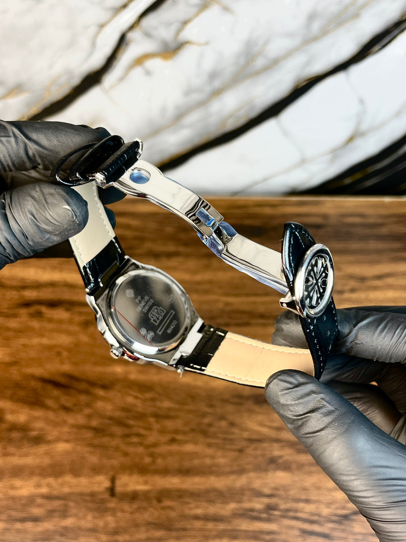 PP Nautilus Leather Strap Master Lock